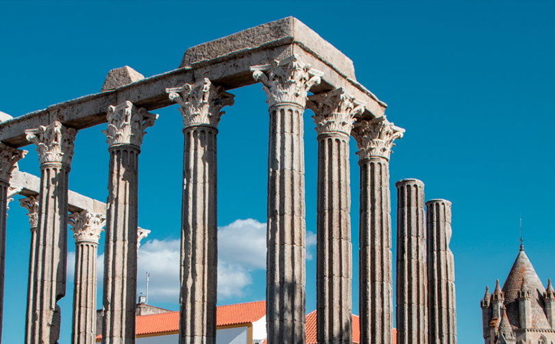 Wine & History: Évora & Monsaraz Village from Cascais